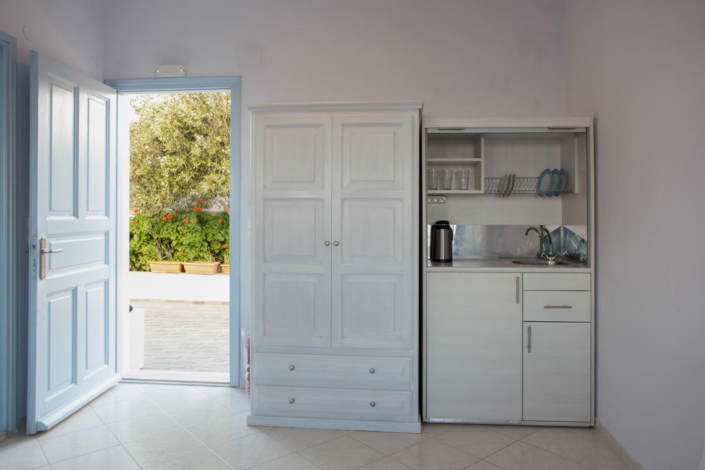 Luna Rossa Santorini Имеровигли Екстериор снимка